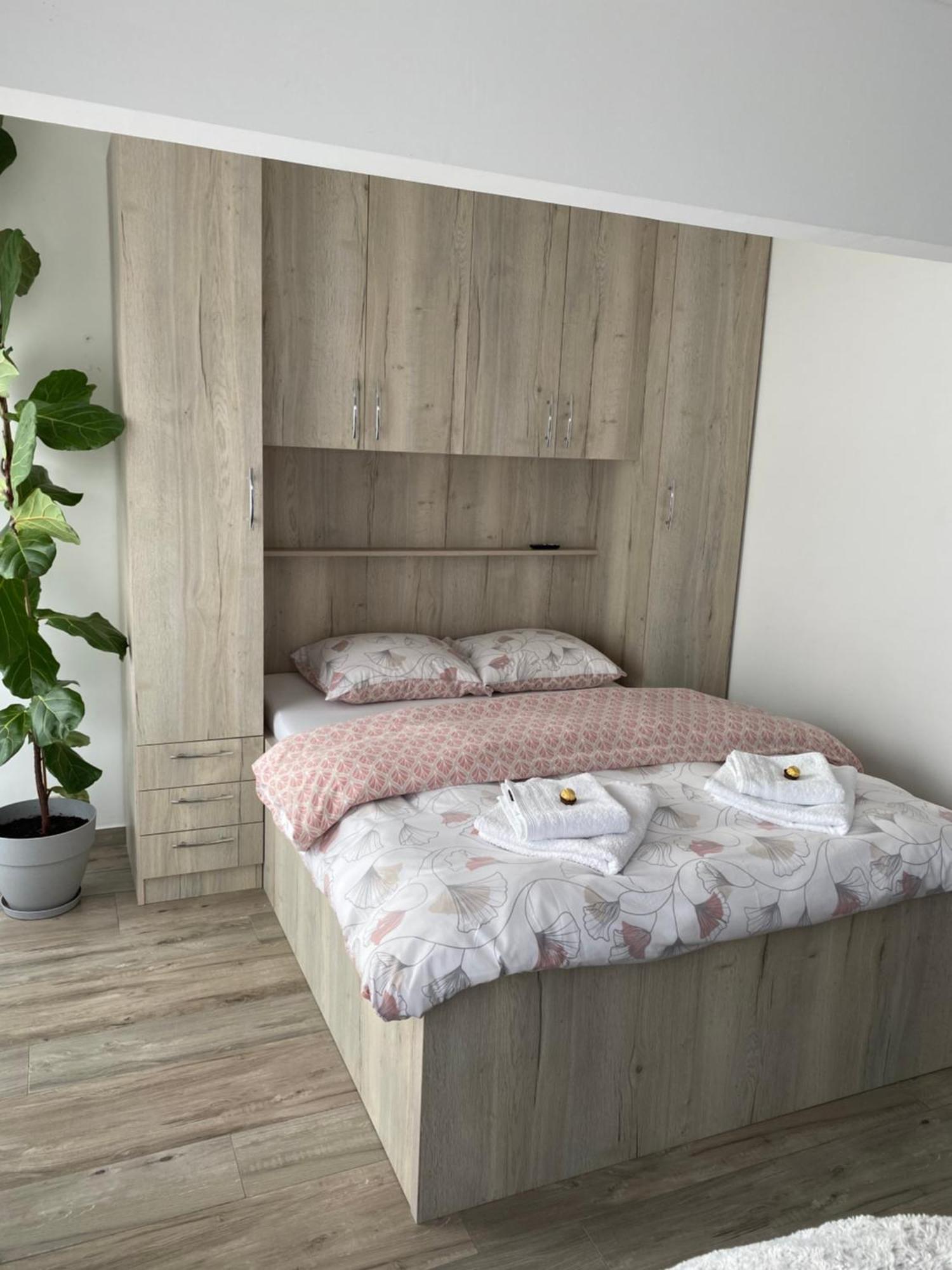 Zwarte Arend Airbnb Antwerpen Ngoại thất bức ảnh